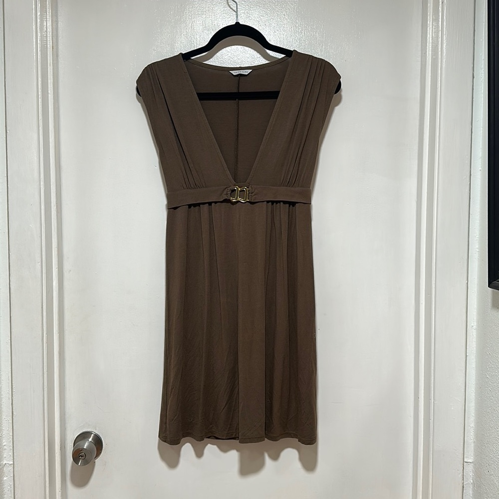 Khaki sleeveless Trina Turk dress with gold enamel belt detail
